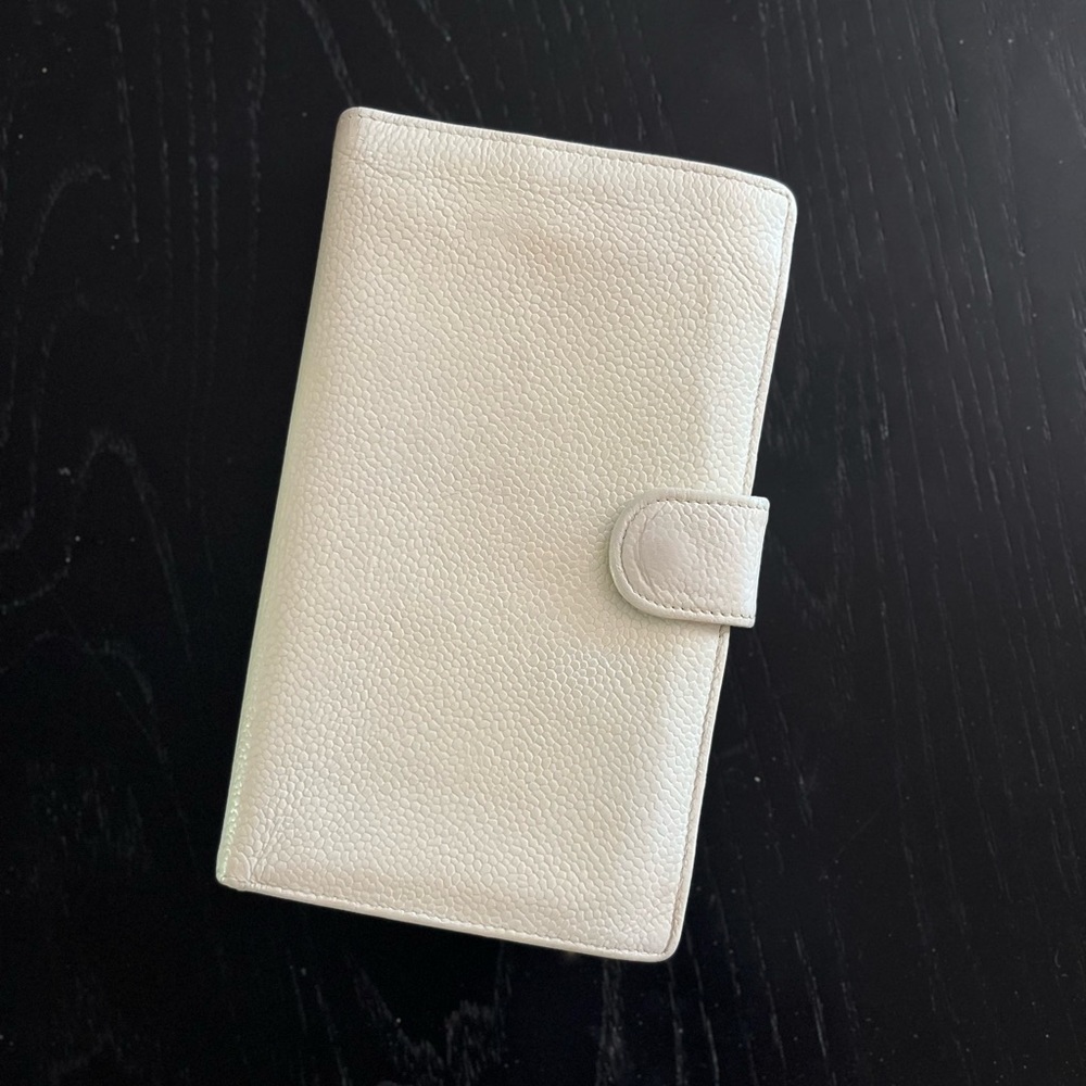 Vintage 1997-1999 Chanel Wallet in Cream/White - Picture 2 of 13